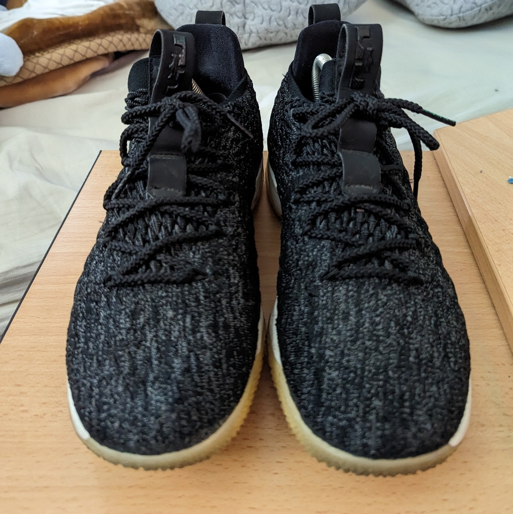 Nike LeBron 15 Low Men's size 8.5